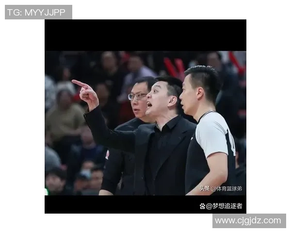 球迷争议不断 篮球八卦引发社交媒体热议与激烈讨论
